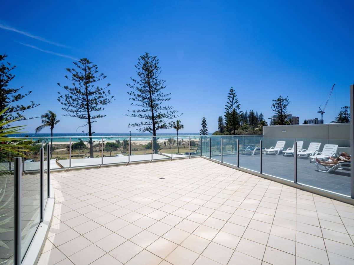 110 Marine Parade, COOLANGATTA - Thumbnail 5