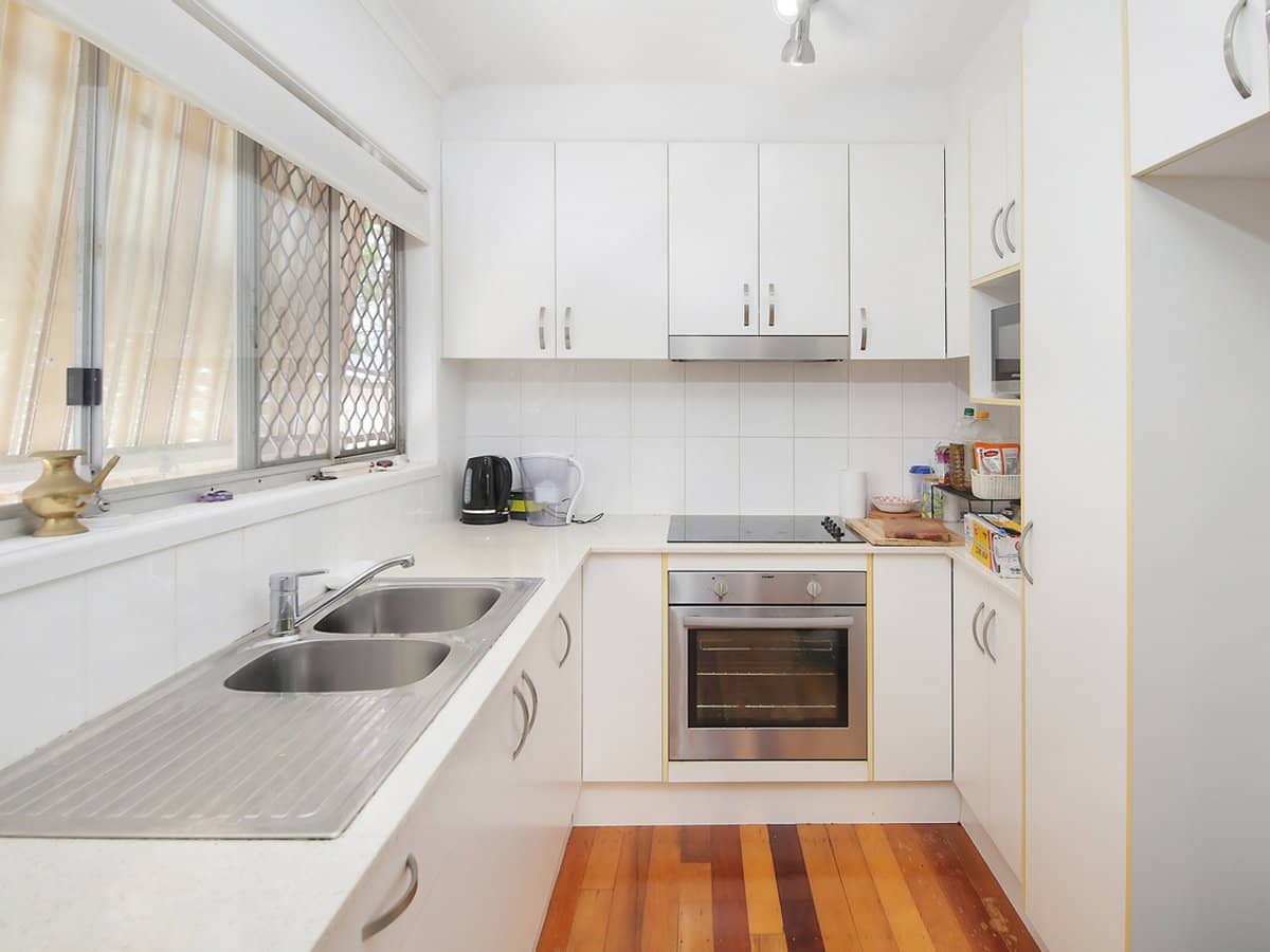 11 Nerang Broadbeach Road, NERANG - Thumbnail 8