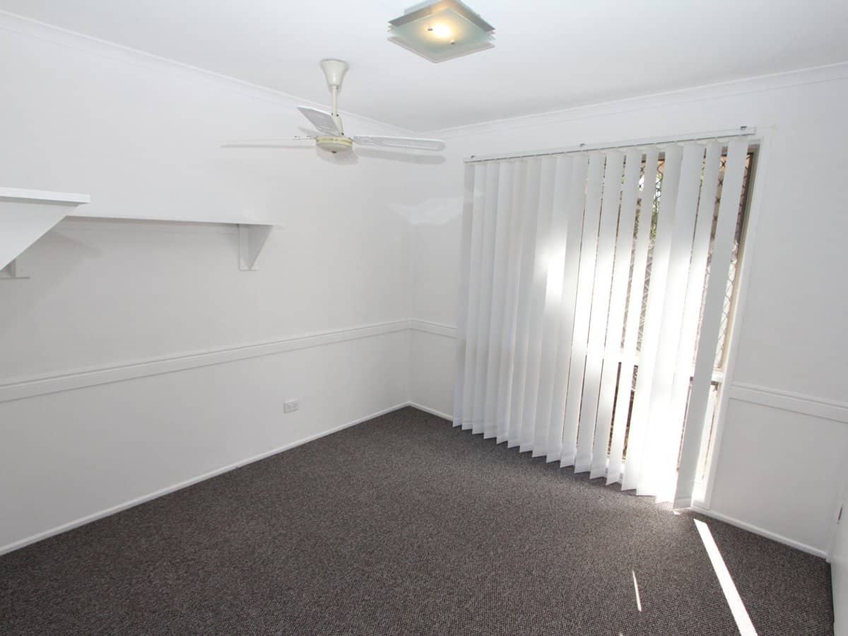 4 Manse Court, MOLENDINAR - Thumbnail 9