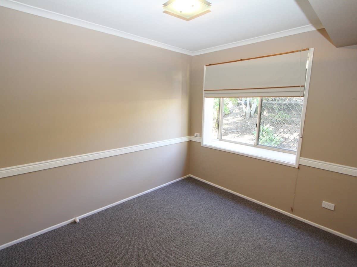 4 Manse Court, MOLENDINAR - Thumbnail 10