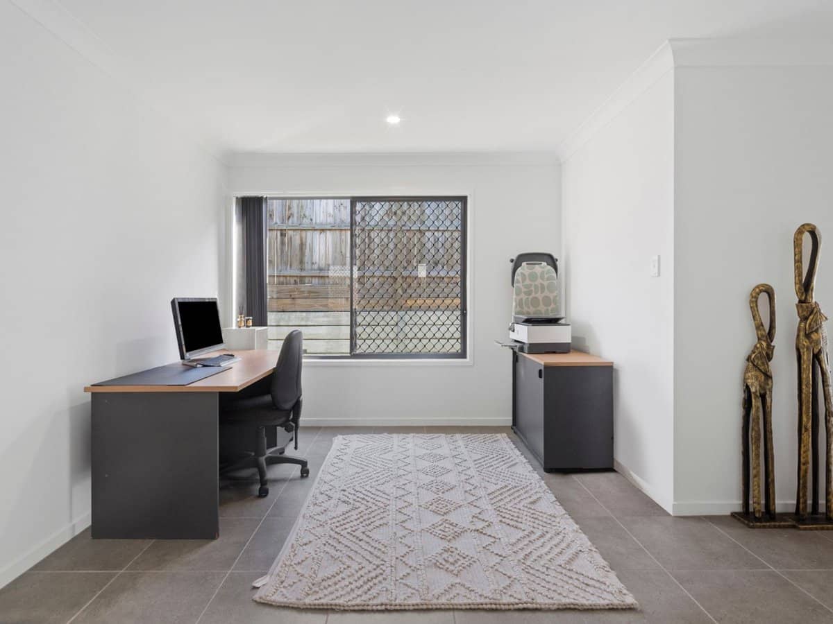 114 Dysart Drive, HOLMVIEW - Thumbnail 7