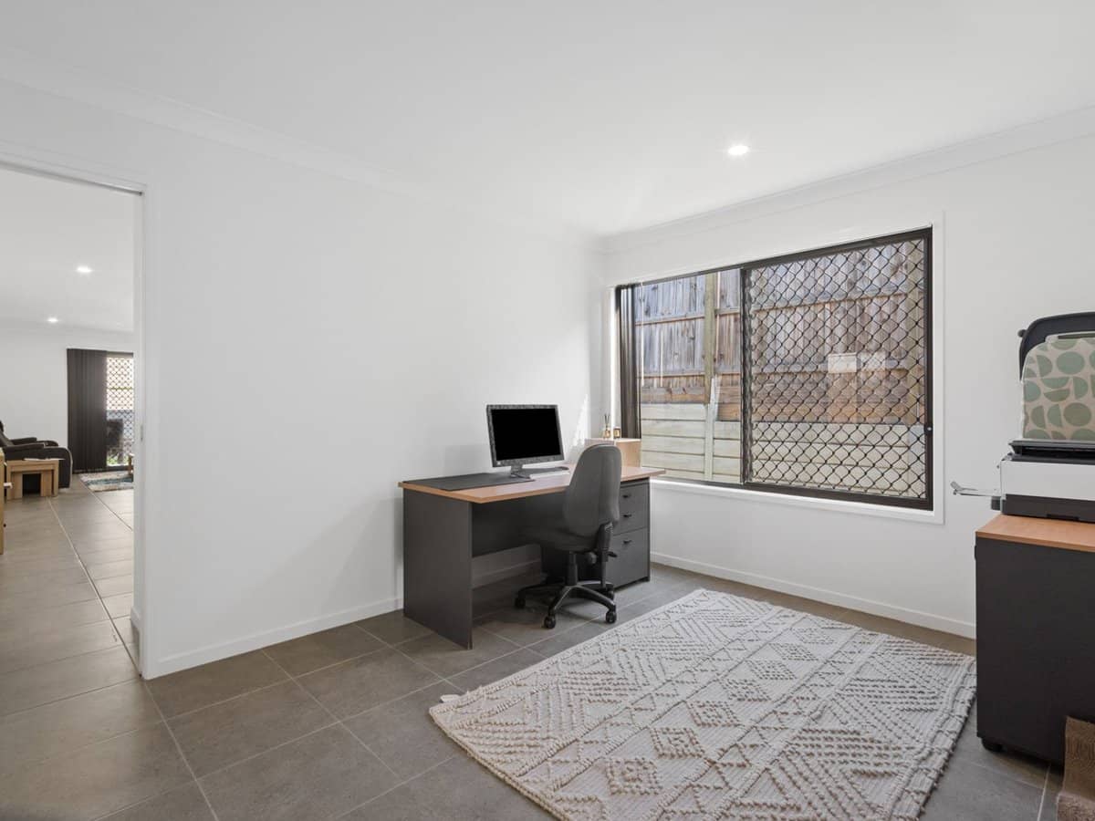 114 Dysart Drive, HOLMVIEW - Thumbnail 8