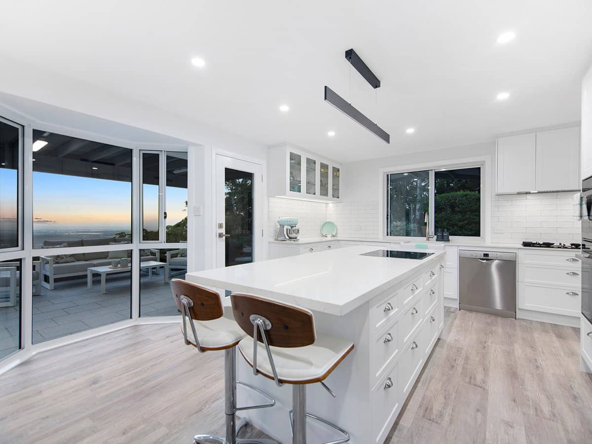 1-5 Elkhorn Court, TAMBORINE MOUNTAIN - Thumbnail 1