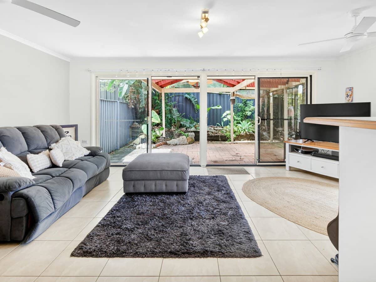 8 Tiffany Close, ROBINA - Thumbnail 5