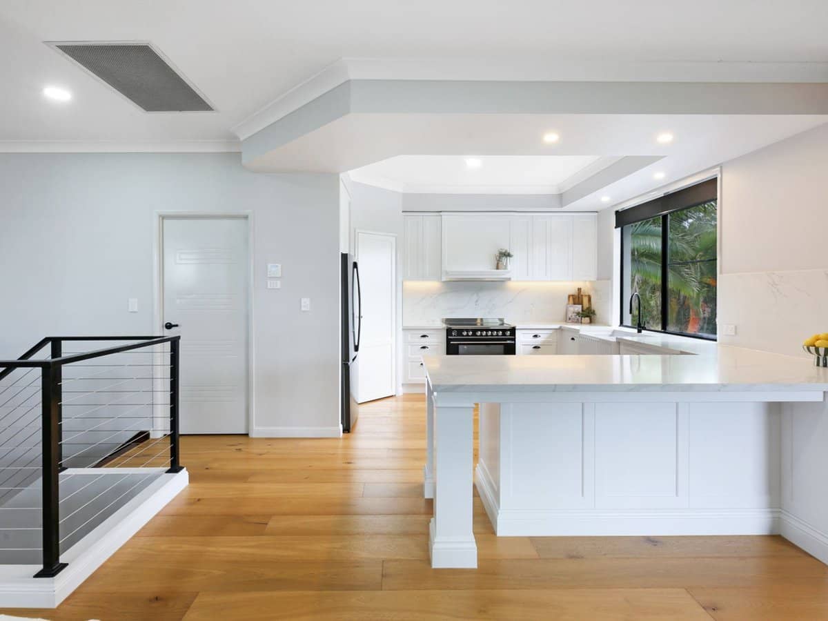 8 Grampian Court, Reedy Creek - Thumbnail 4