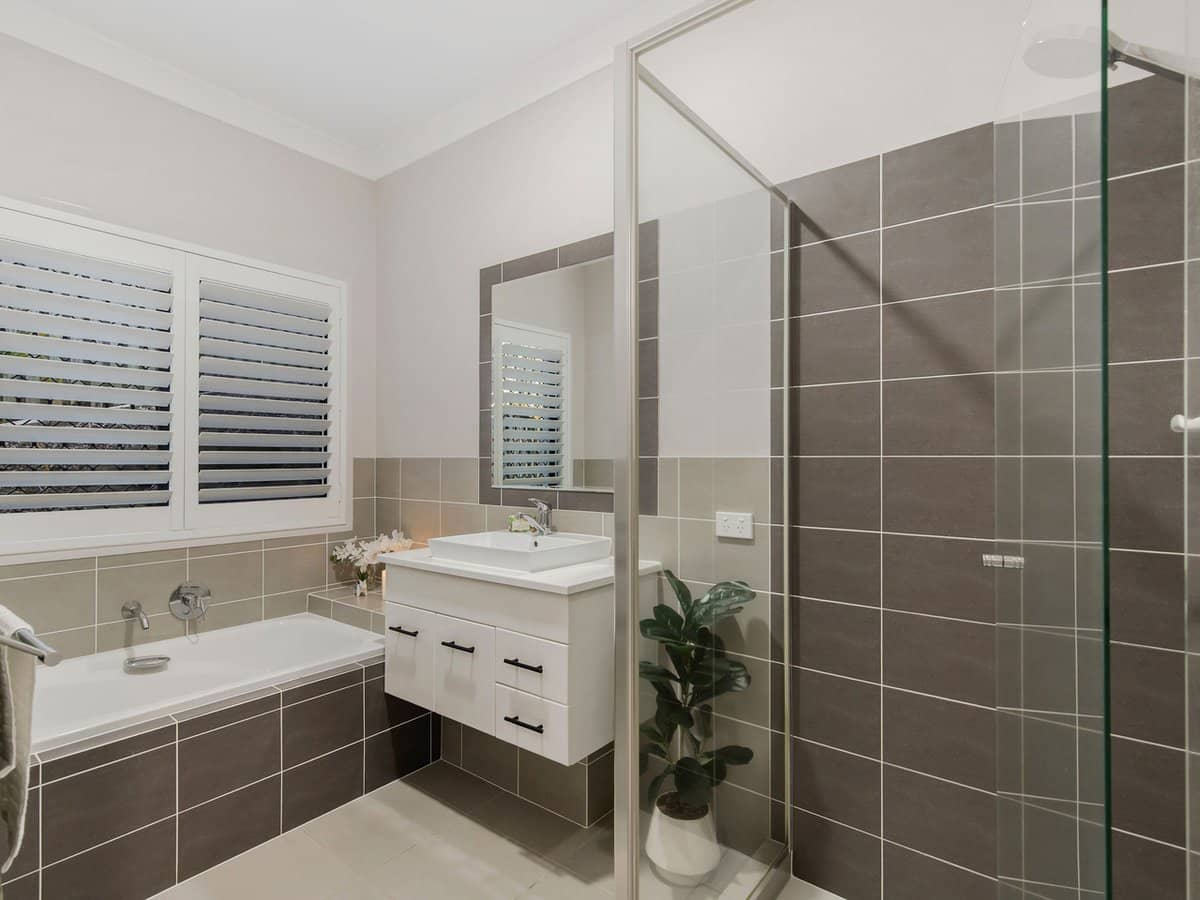 8 Grampian Court, Reedy Creek - Thumbnail 25