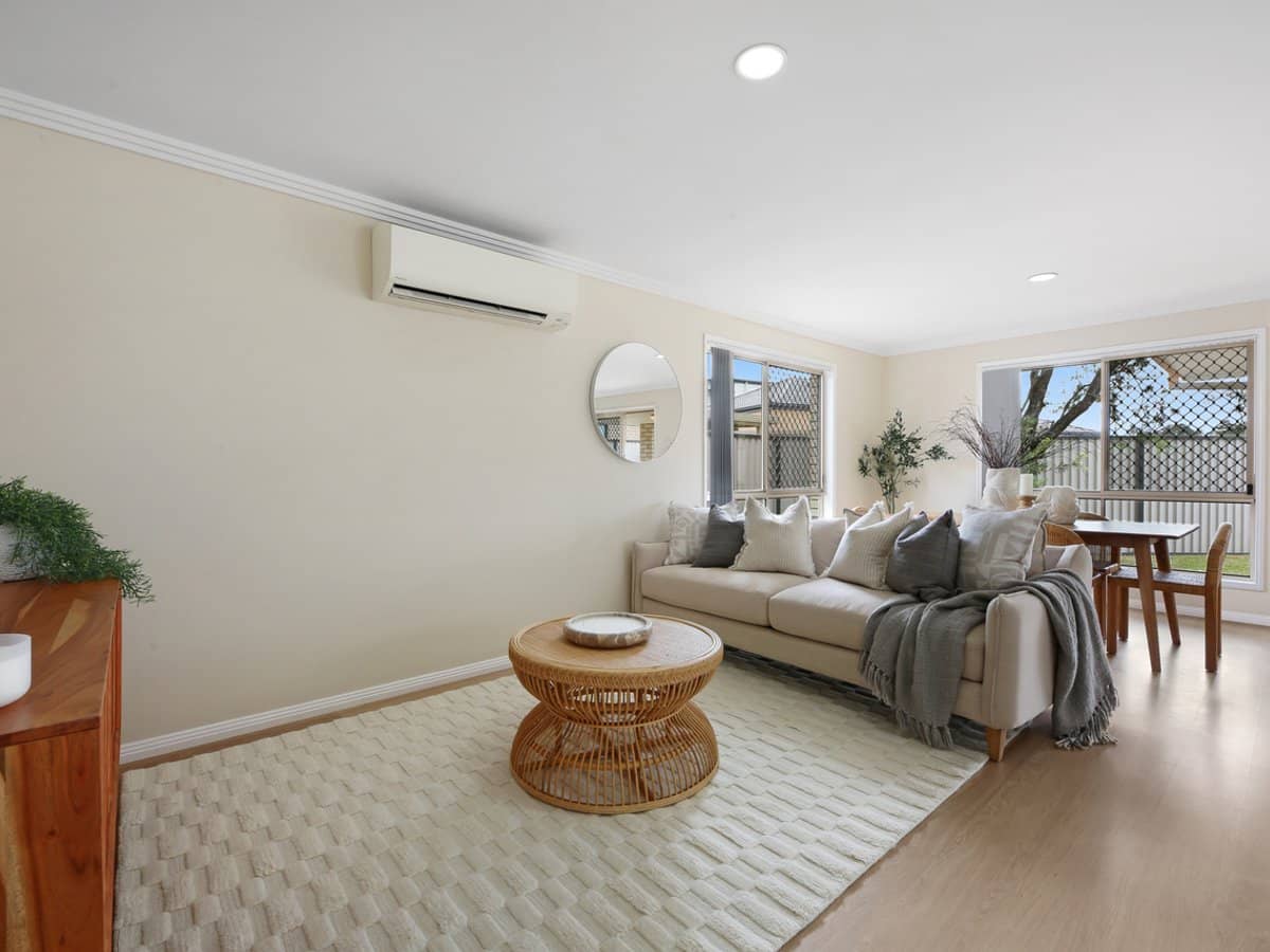 7 Cornell Court, VARSITY LAKES - Thumbnail 4