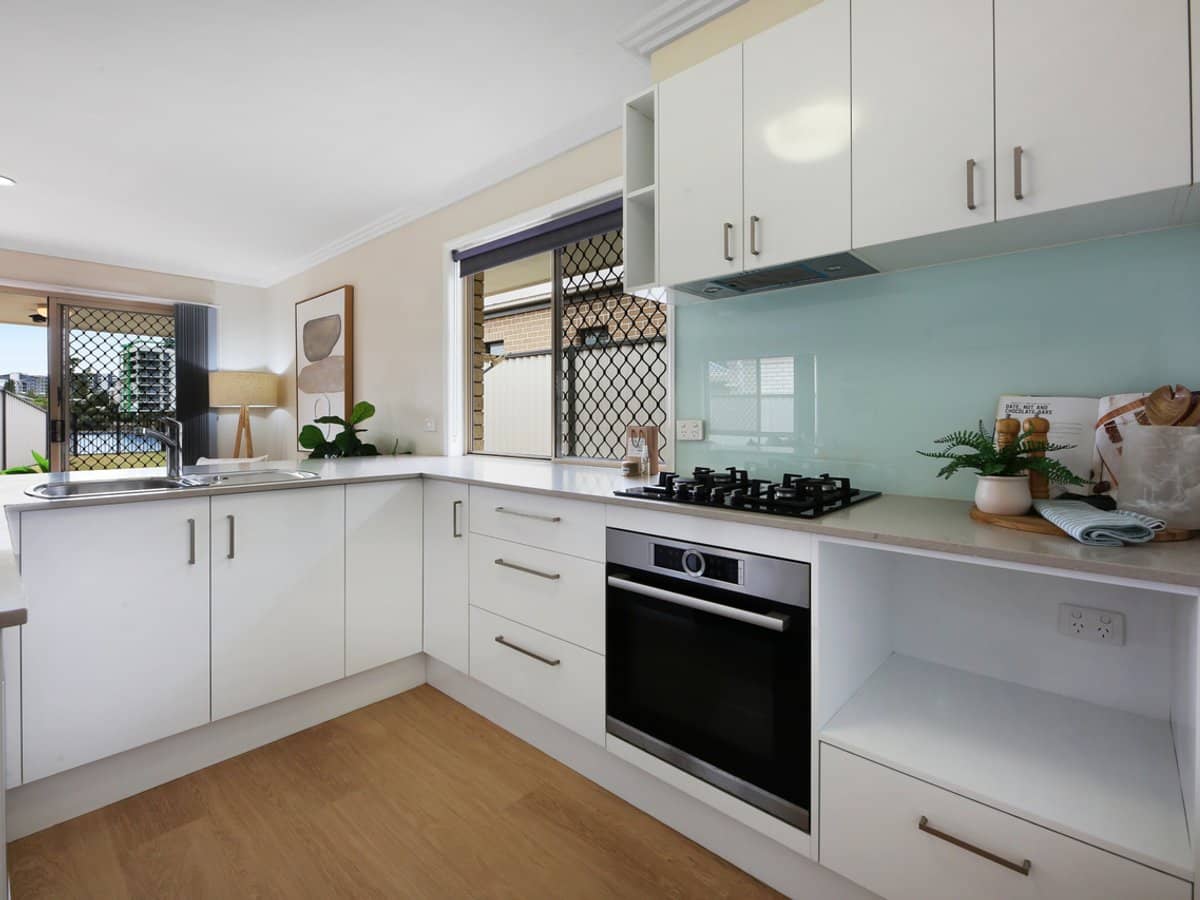 7 Cornell Court, VARSITY LAKES - Thumbnail 8