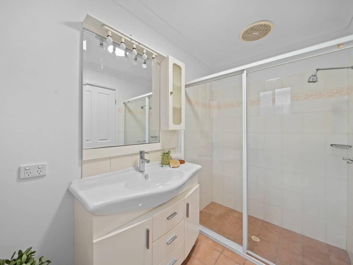 14 Griffon Street, MERRIMAC - Thumbnail 11