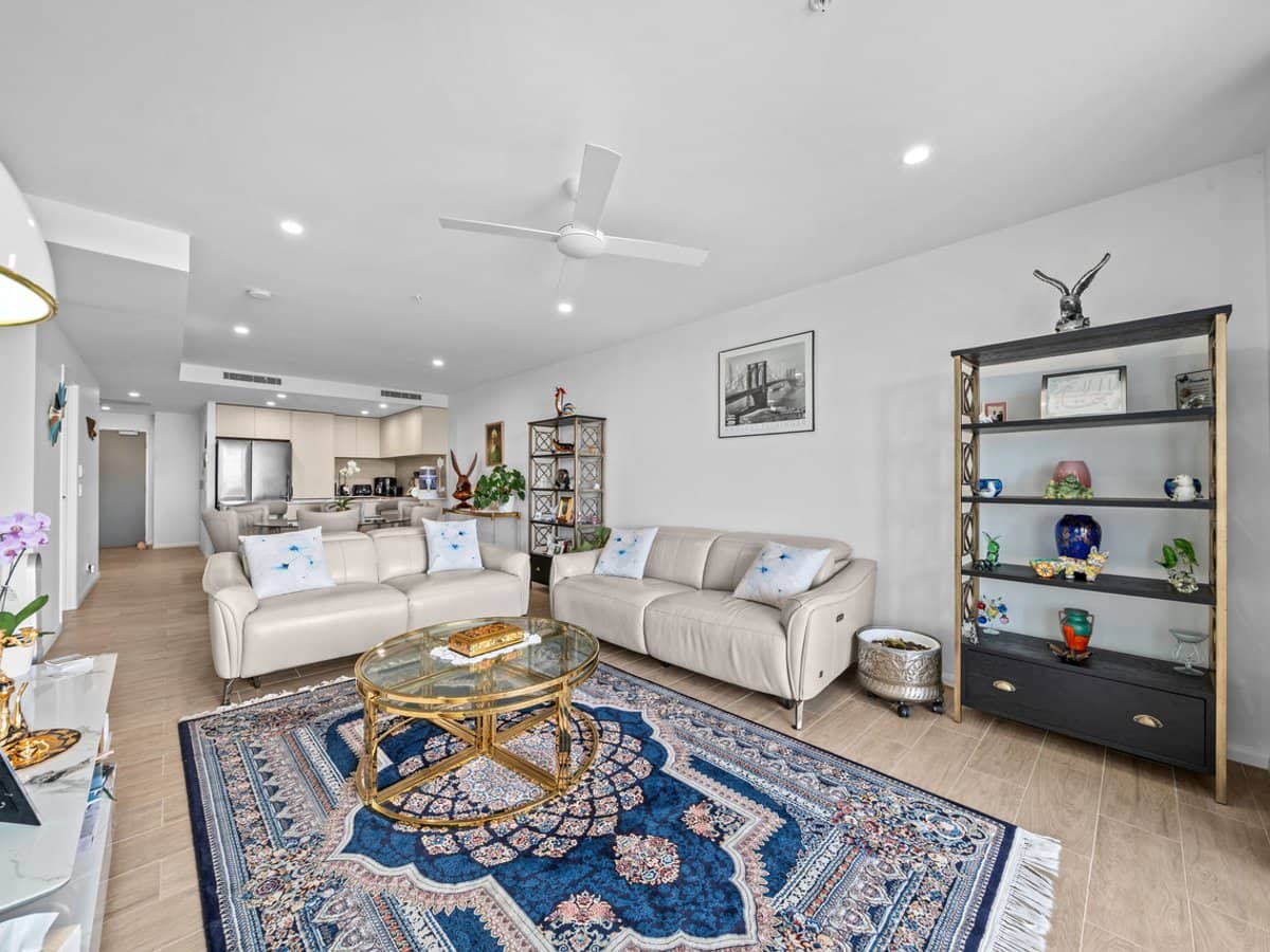 5335 Harbourview Drive, Hope Island - Thumbnail 5