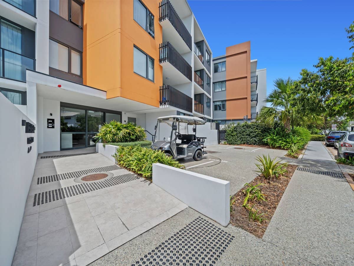 5335 Harbourview Drive, Hope Island - Thumbnail 20