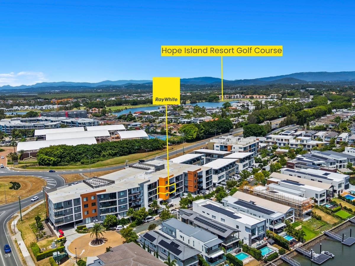 5335 Harbourview Drive, Hope Island - Thumbnail 21