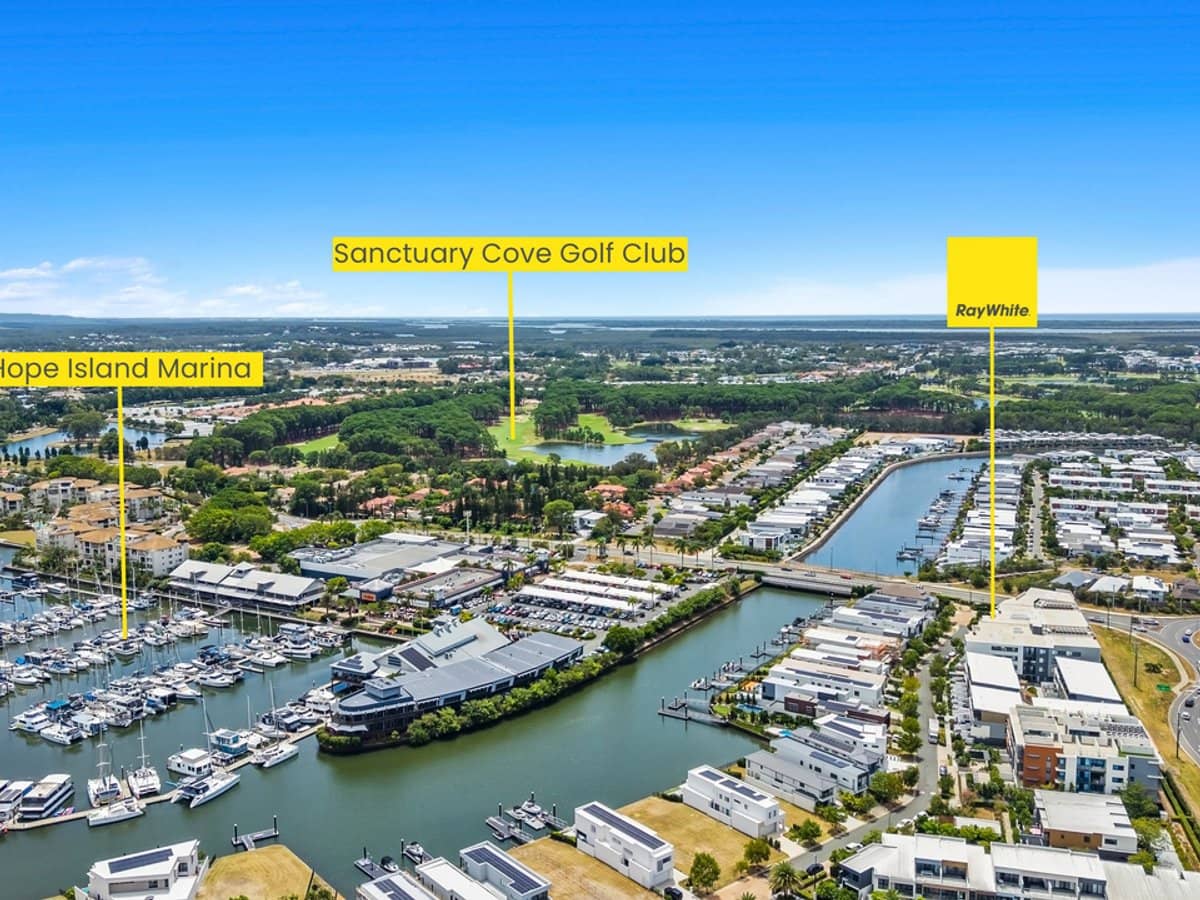 5335 Harbourview Drive, Hope Island - Thumbnail 23