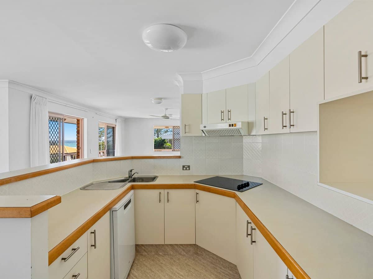 125 Golden Four Drive, BILINGA - Thumbnail 5