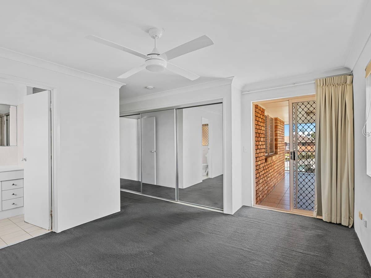 125 Golden Four Drive, BILINGA - Thumbnail 8