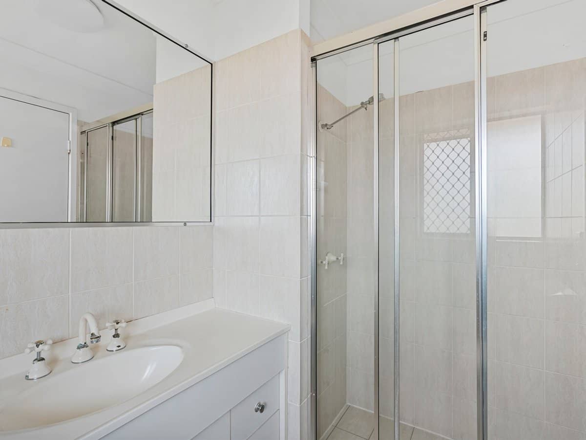 125 Golden Four Drive, BILINGA - Thumbnail 9