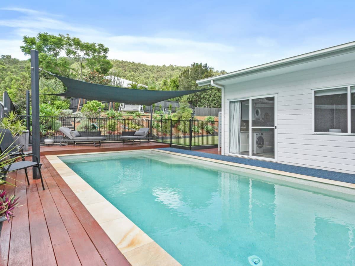 60 Peter Mills Drive, GILSTON - Thumbnail 3