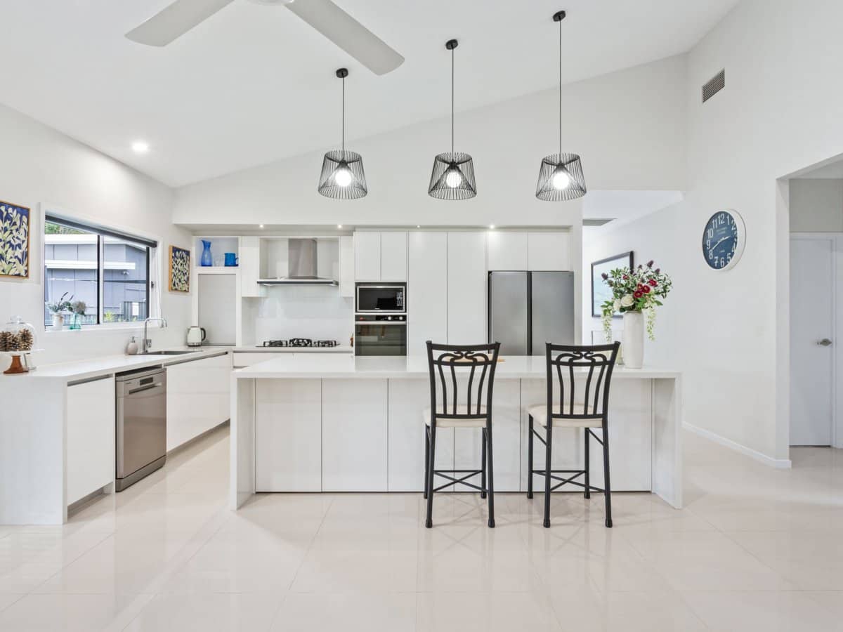 60 Peter Mills Drive, GILSTON - Thumbnail 4