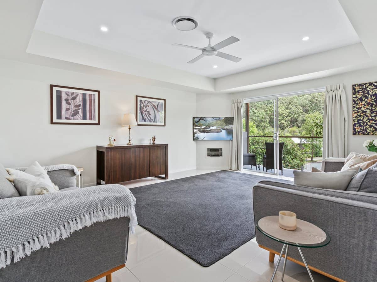 60 Peter Mills Drive, GILSTON - Thumbnail 12