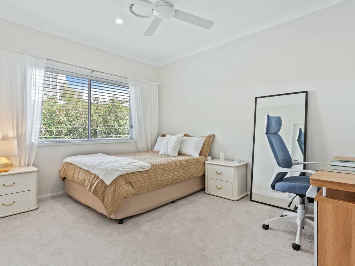 60 Peter Mills Drive, GILSTON - Thumbnail 17