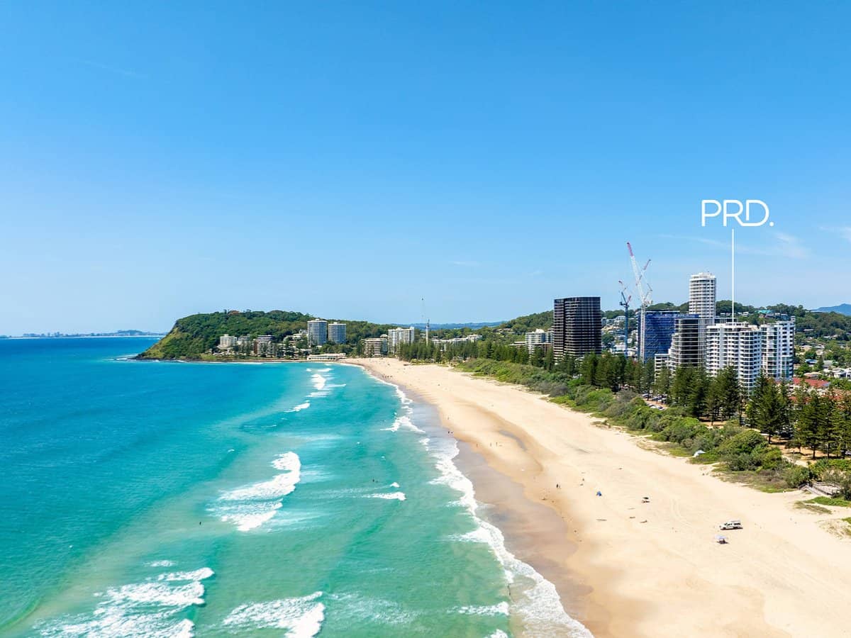 114 The Esplanade, BURLEIGH HEADS - Thumbnail 1