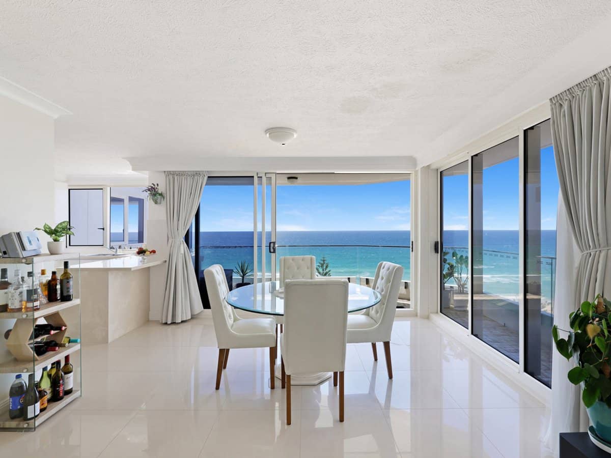 114 The Esplanade, BURLEIGH HEADS - Thumbnail 9