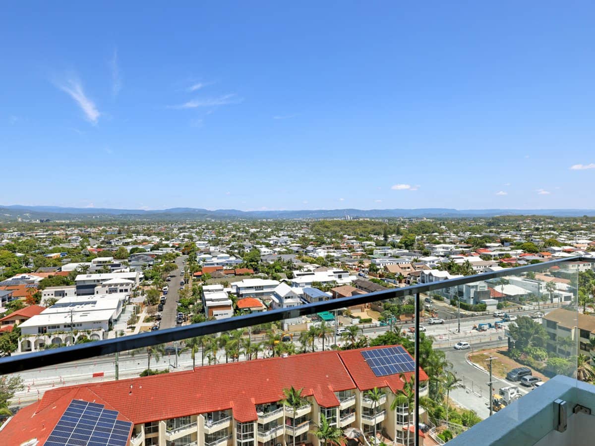 114 The Esplanade, BURLEIGH HEADS - Thumbnail 19