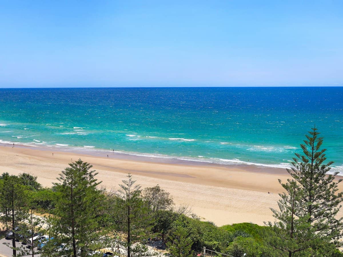 114 The Esplanade, BURLEIGH HEADS - Thumbnail 21