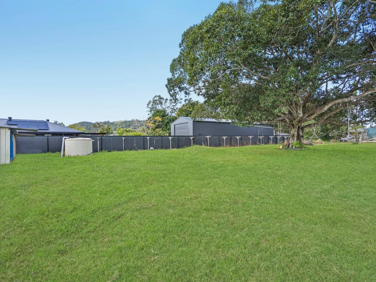 284-286 Logan Street, EAGLEBY - Thumbnail 18