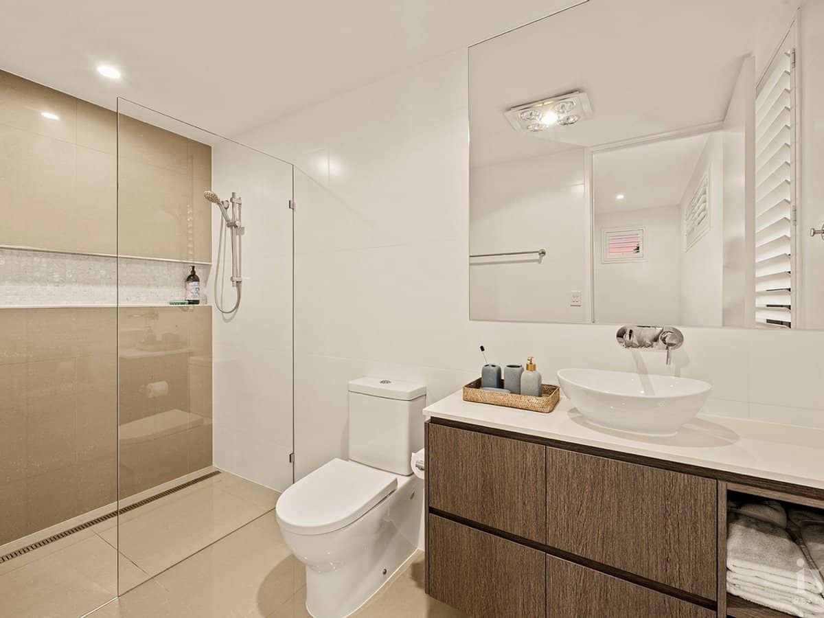 1048 Edgecliff Place, Sanctuary Cove - Thumbnail 22