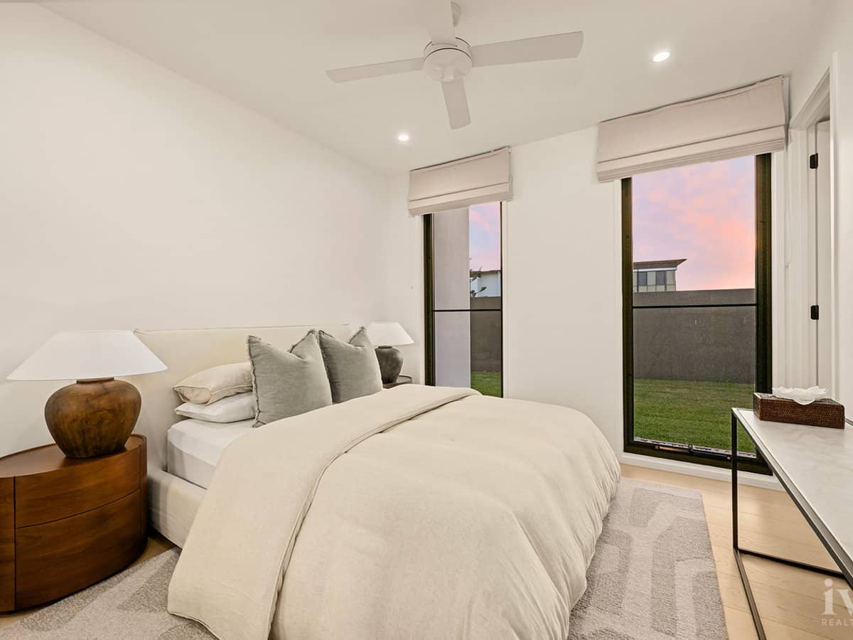 1048 Edgecliff Place, Sanctuary Cove - Thumbnail 25