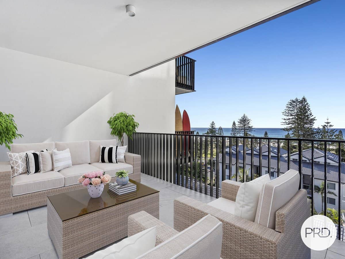 8 Churchill Street, COOLANGATTA - Thumbnail 2