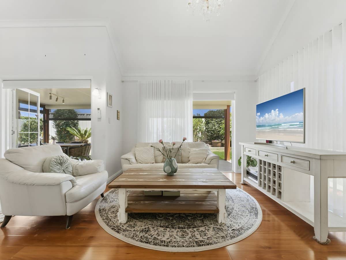 16 Jasmine Avenue, HOLLYWELL - Thumbnail 10