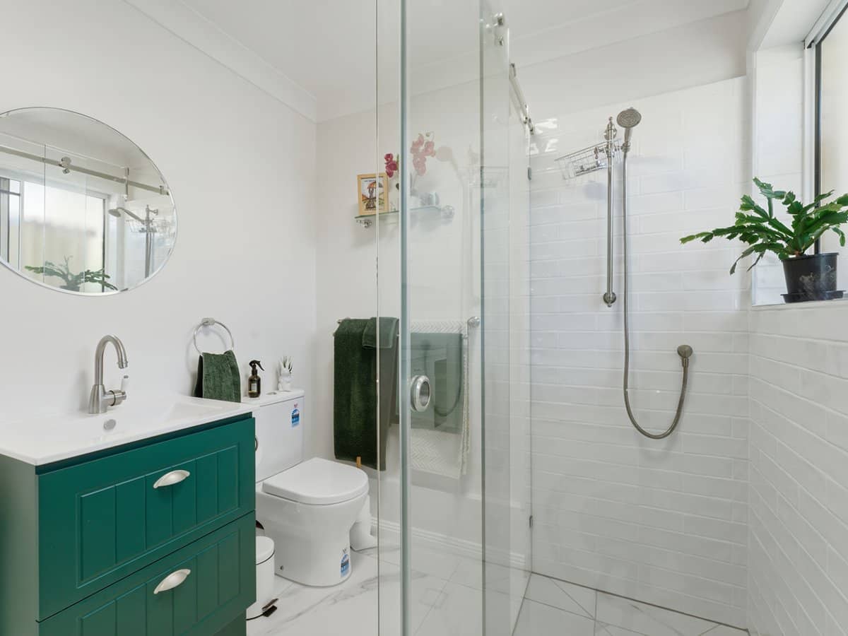 16 Jasmine Avenue, HOLLYWELL - Thumbnail 16