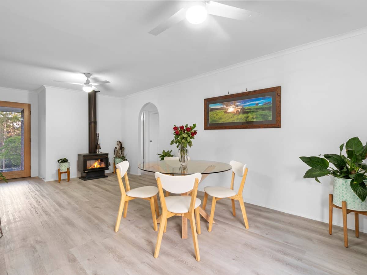 8 Ride Court, WORONGARY - Thumbnail 2