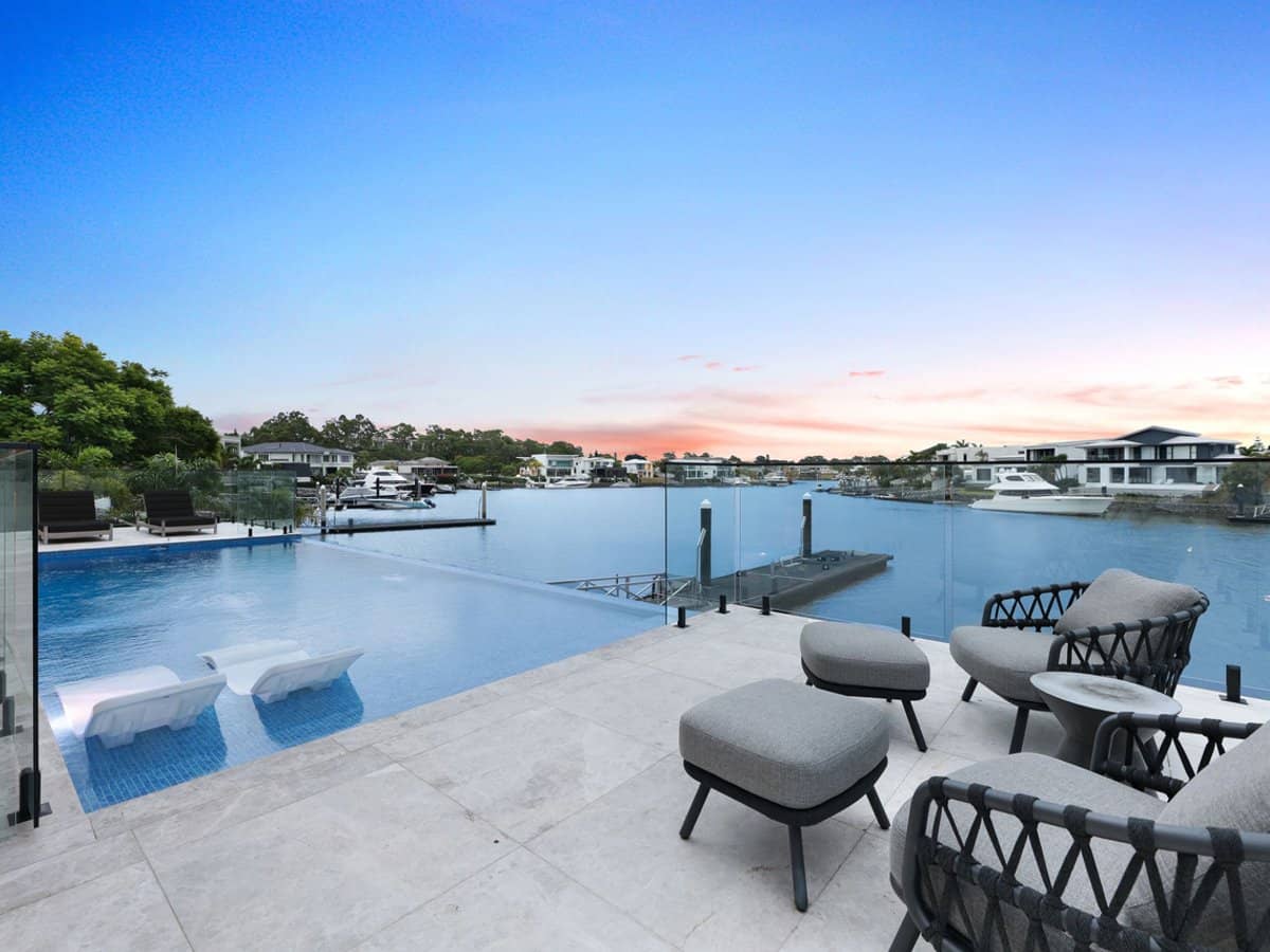 1033 Edgecliff Place, Sanctuary Cove - Thumbnail 6