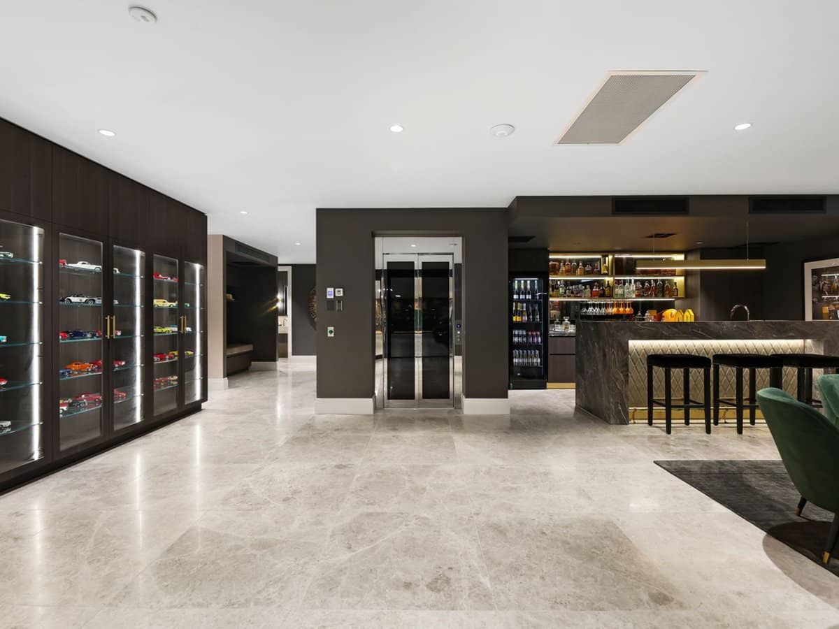 1033 Edgecliff Place, Sanctuary Cove - Thumbnail 21