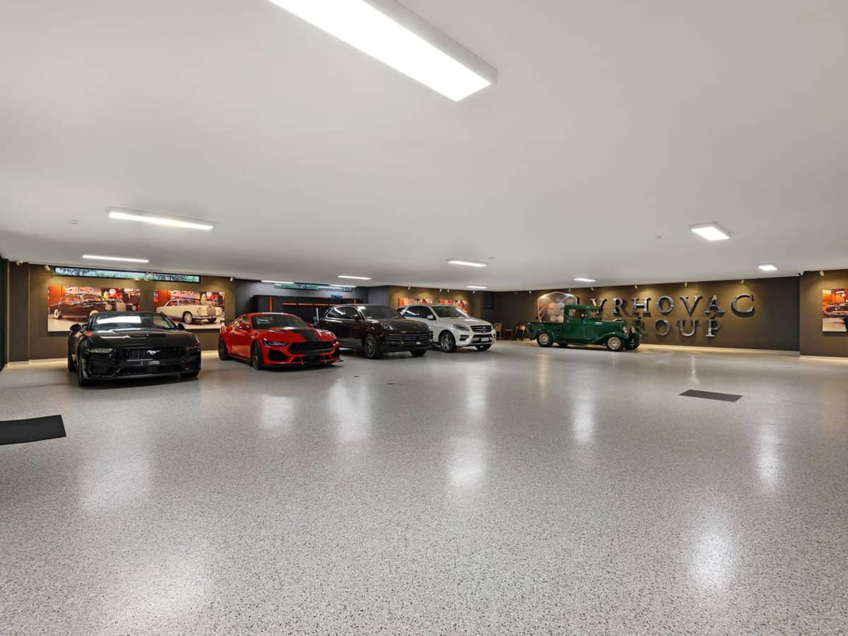 1033 Edgecliff Place, Sanctuary Cove - Thumbnail 24