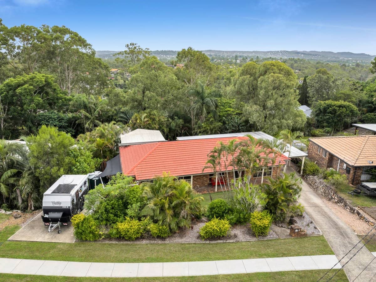 47 Lima Street, EDENS LANDING - Thumbnail 1