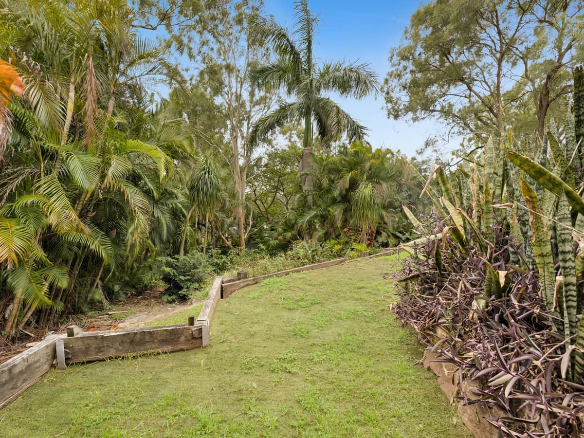 47 Lima Street, EDENS LANDING - Thumbnail 12