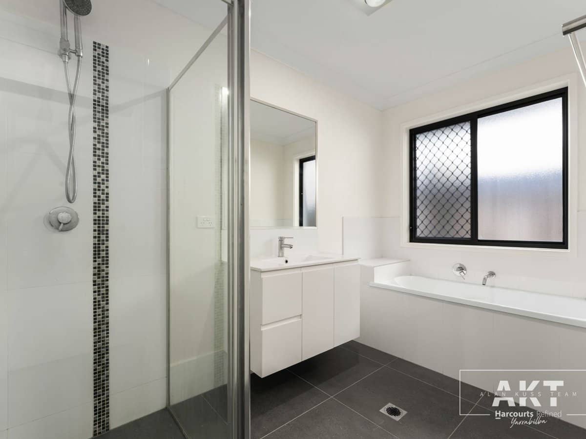 58 Slate Street, YARRABILBA - Thumbnail 10