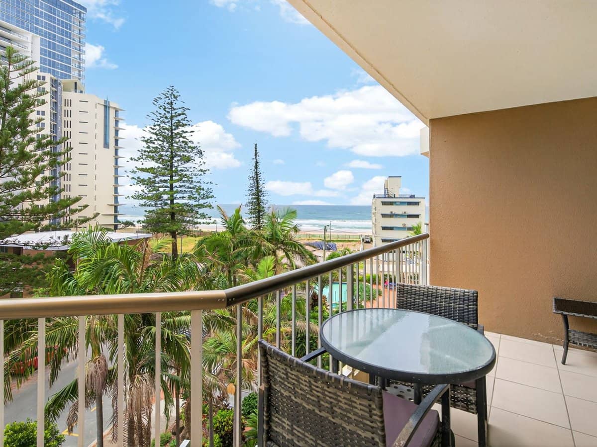 10 Vista Street, Surfers Paradise - Thumbnail 1
