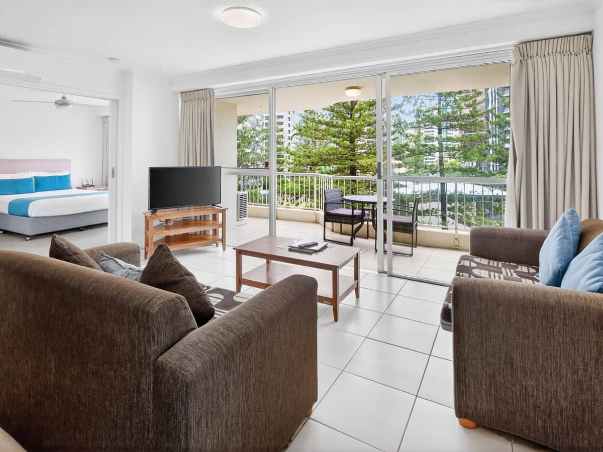 10 Vista Street, Surfers Paradise - Thumbnail 4