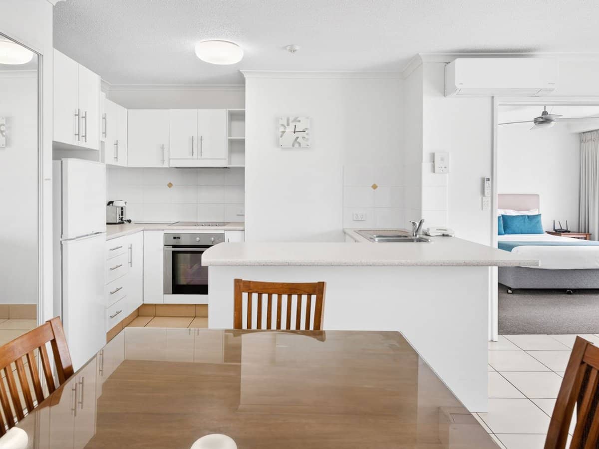 10 Vista Street, Surfers Paradise - Thumbnail 8