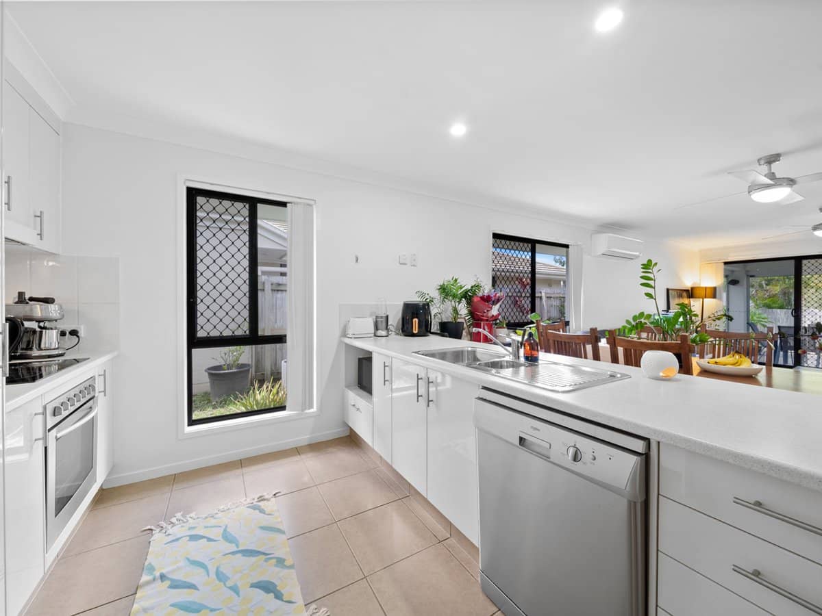 3 Wyndham Circuit, HOLMVIEW - Thumbnail 5