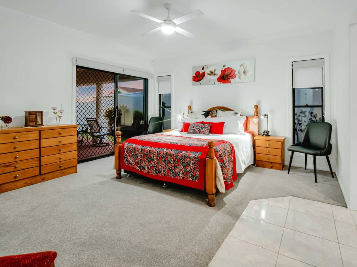 9 Leeds Close, Arundel - Thumbnail 8