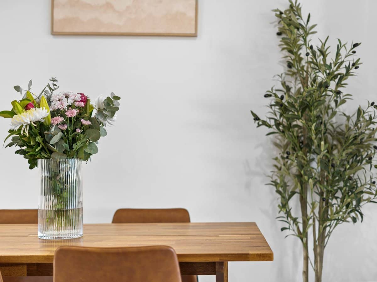 7 Dion Drive, EAGLEBY - Thumbnail 8