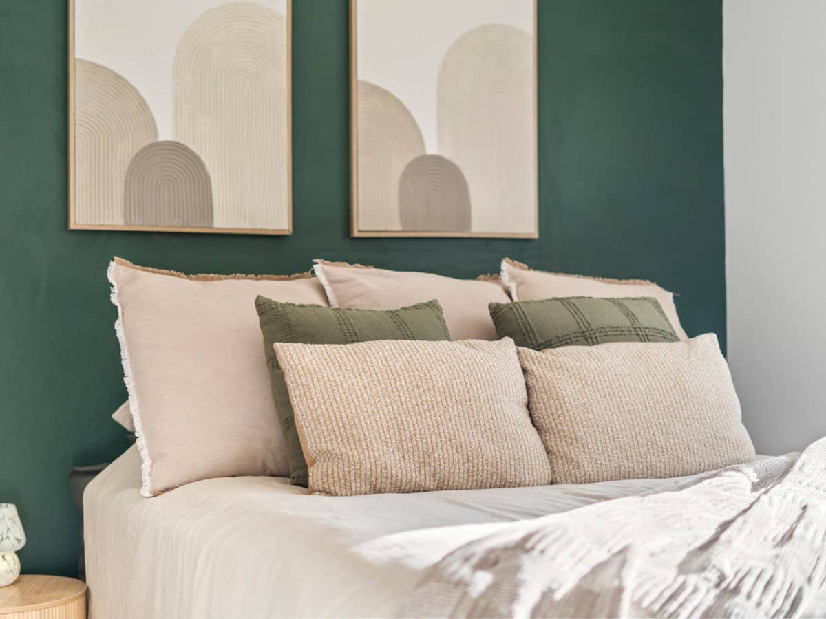 7 Dion Drive, EAGLEBY - Thumbnail 13