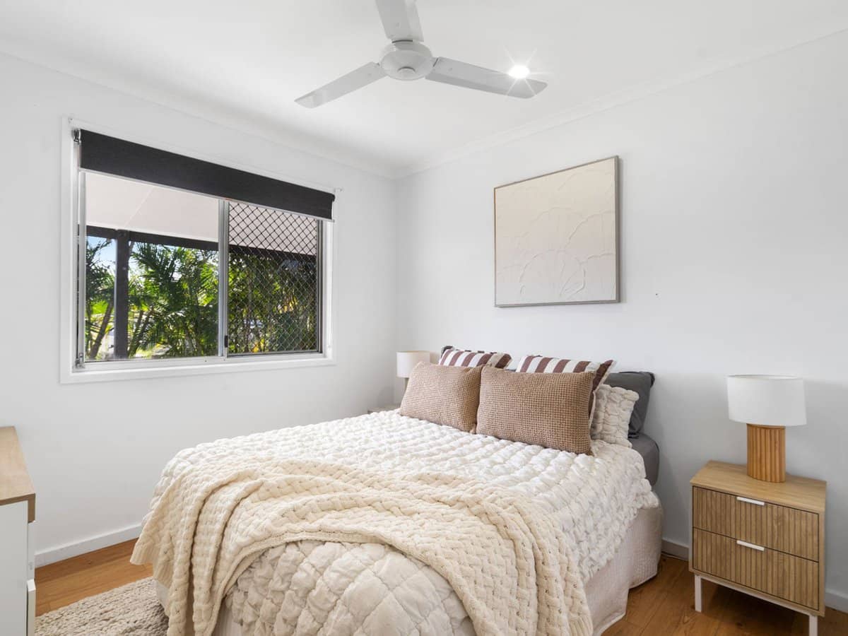 7 Dion Drive, EAGLEBY - Thumbnail 14