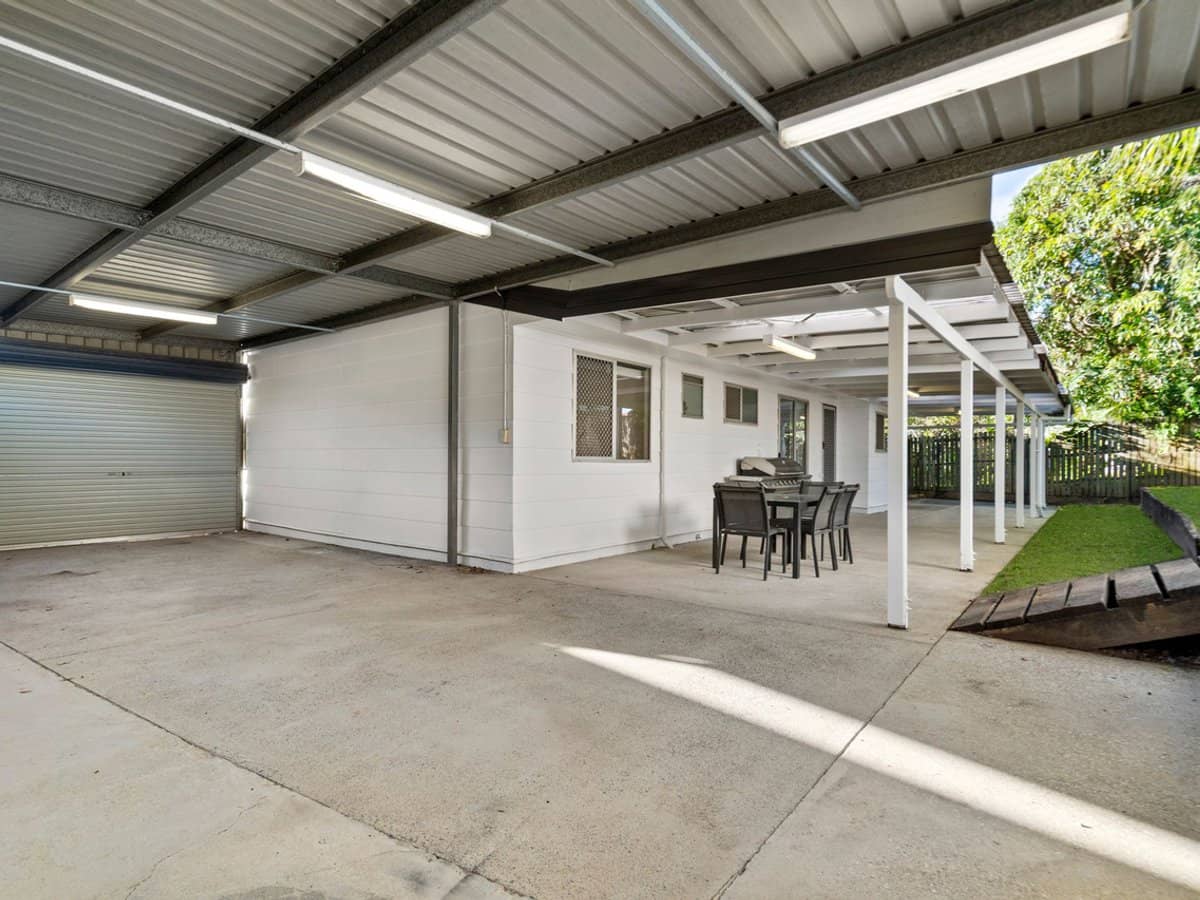 7 Dion Drive, EAGLEBY - Thumbnail 20